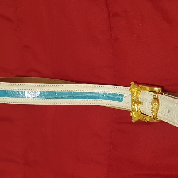 Mauri genuine leather Alligator belt. Length Is 60 Inches Long. - Picture 2 of 7